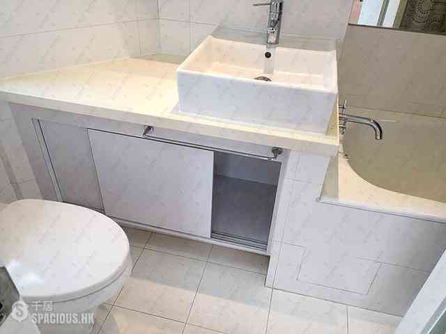 Siu Sai Wan - Island Resort Block 1 12