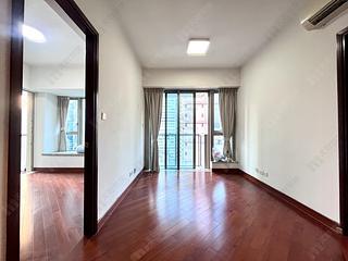 Wan Chai - The Avenue Phase 1 Block 5 03