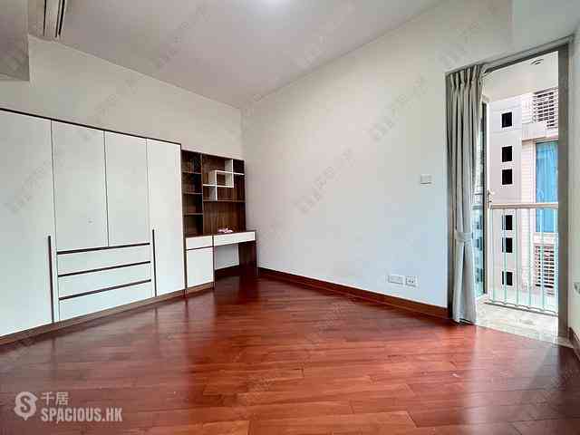 Wan Chai - The Avenue Phase 1 Block 5 06