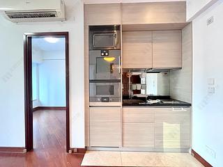 Wan Chai - The Avenue Phase 1 Block 5 07