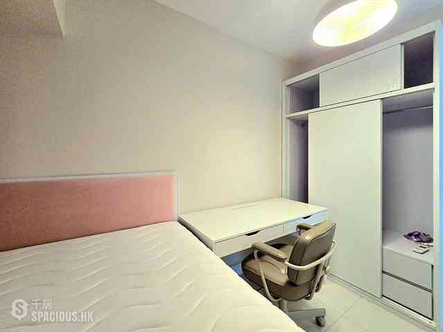 Tung Chung - Caribbean Coast Phase 2 Albany Cove 54