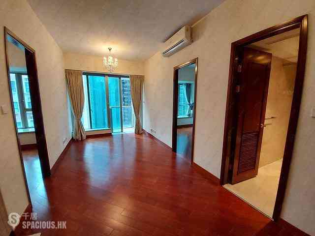 Wan Chai - The Avenue Phase 1 Block 5 01