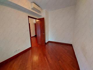 Wan Chai - The Avenue Phase 1 Block 5 05