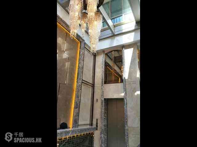 Wan Chai - The Avenue Phase 1 Block 5 18