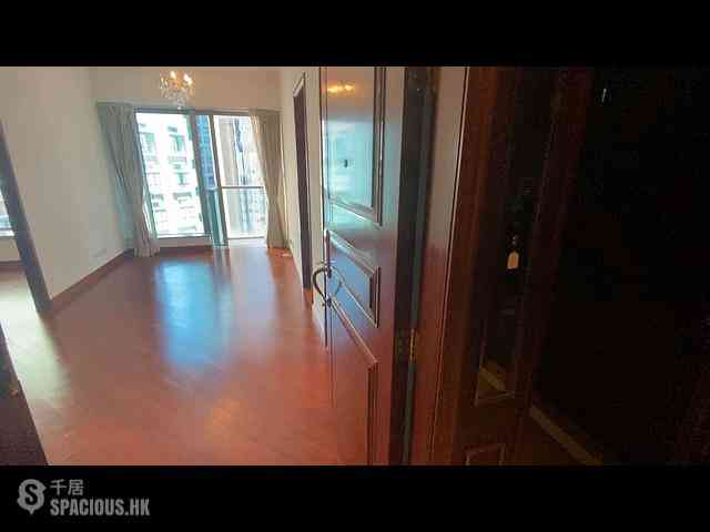 Wan Chai - The Avenue Phase 1 Block 5 35