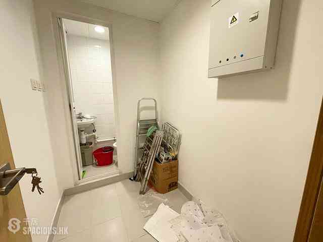 Tung Chung - The Visionary Tower 9 13