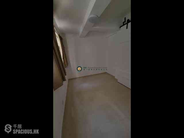 Sai Ying Pun - 35-37, High Street 05
