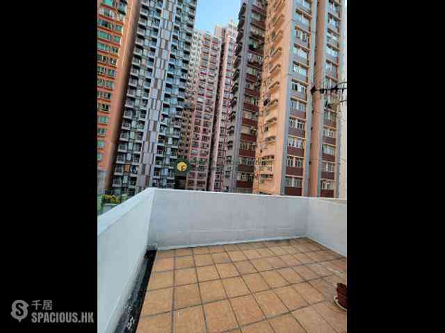 Sai Ying Pun - 35-37, High Street 08