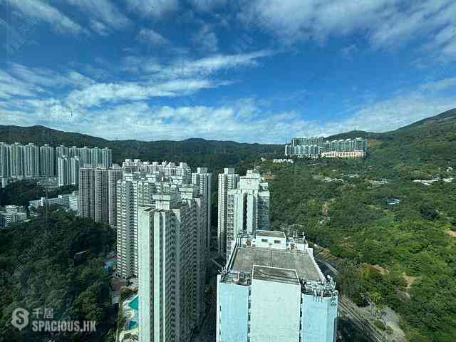 Tsuen Wan - Discovery Park Phase 1 Block 4 01
