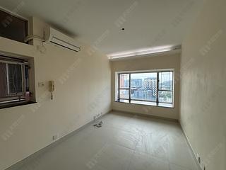 Tsuen Wan - Discovery Park Phase 1 Block 4 04