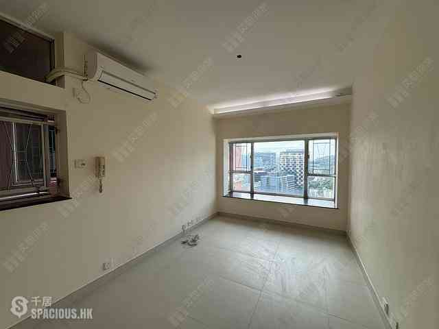 Tsuen Wan - Discovery Park Phase 1 Block 4 04