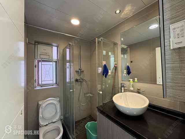 Tsuen Wan - Discovery Park Phase 1 Block 4 09