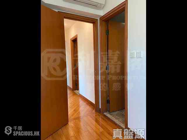 West Kowloon - Sorrento Phase 1 Block 6 06