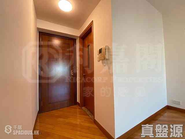 West Kowloon - Sorrento Phase 1 Block 6 07