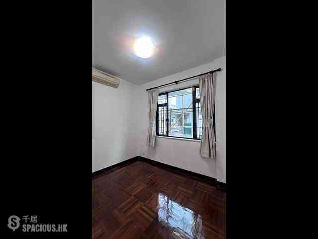 Yau Yat Chuen - Lai Yuen 04