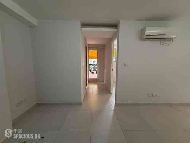 Sheung Wan - Wah Koon Building 02