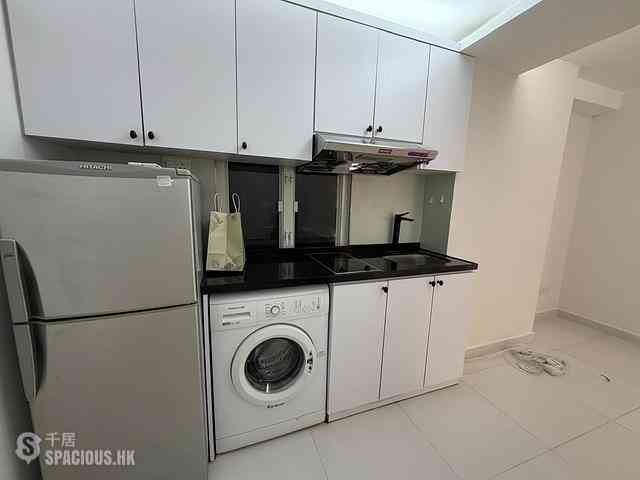 Sheung Wan - Wah Koon Building 05