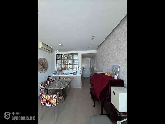 West Kowloon - Sorrento Phase 1 Block 3 03