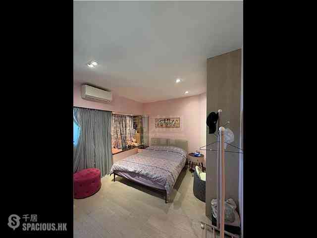 West Kowloon - Sorrento Phase 1 Block 3 07