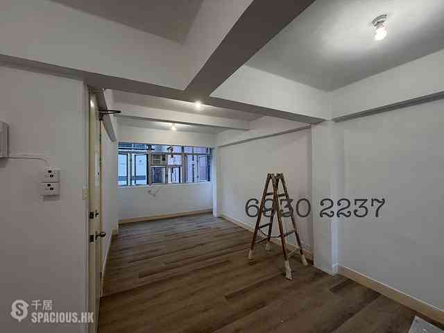 Sai Ying Pun - 21, High Street 01