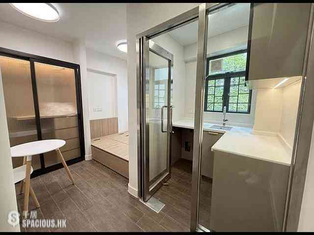 Sheung Wan - 64, Bonham Strand 03