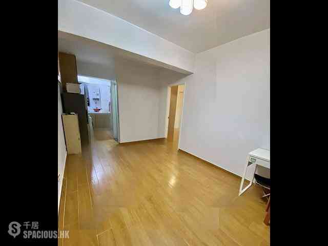 Tsuen Wan - Cheong Lok (Lock) Mansion 01