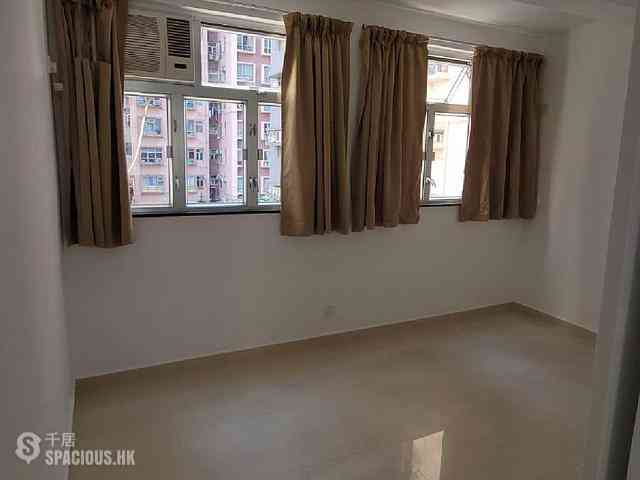 Sai Ying Pun - 35-37, High Street 03