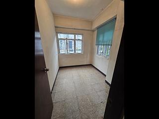 Kennedy Town - Luen On Apartments 04