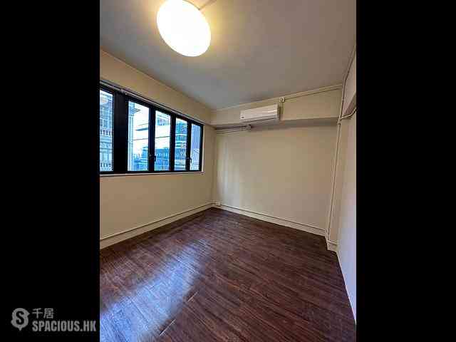 Sai Ying Pun - 230-232, Des Voeux Road West 04