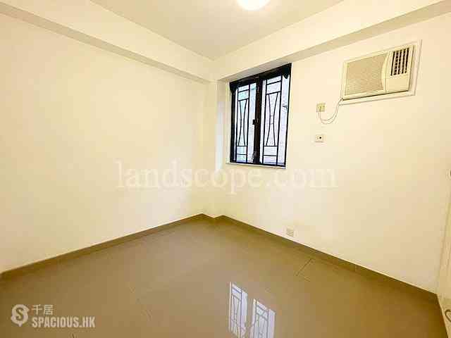 Yau Yat Chuen - Fortune House 08