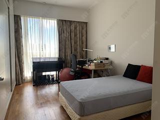 Chung Hom Kok - 33, Cape Road 04