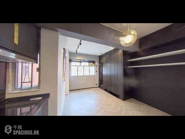 Sai Ying Pun - Kwan Yick Building Phase 3 01