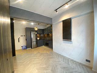 Sai Ying Pun - Kwan Yick Building Phase 3 10