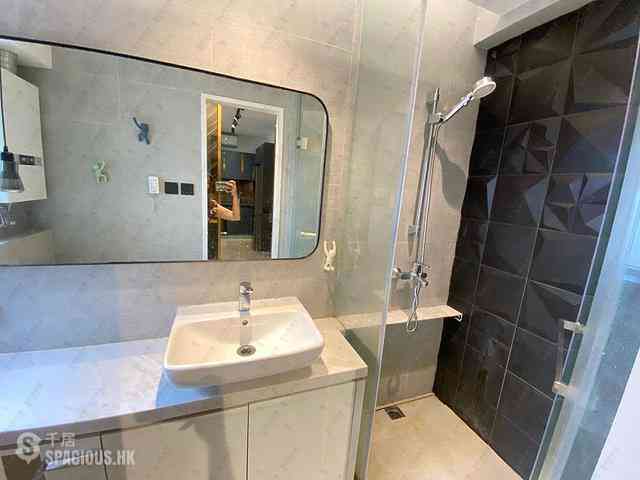 Sai Ying Pun - Kwan Yick Building Phase 3 13