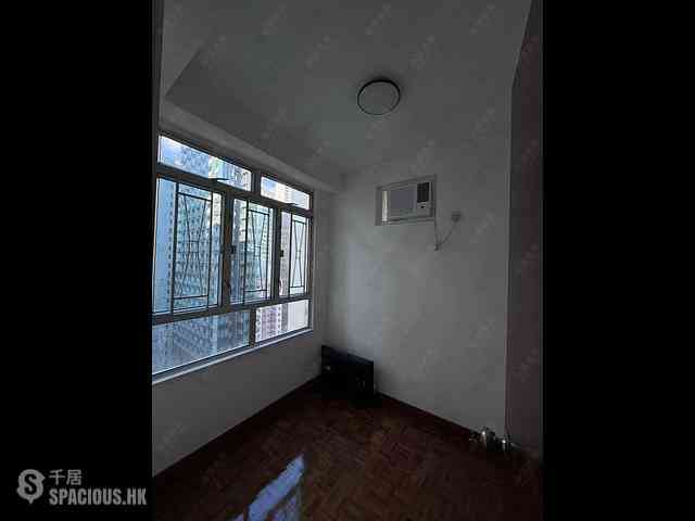 Sai Ying Pun - New Start Building 07