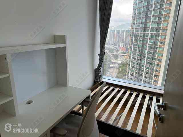 West Kowloon - The Cullinan (Tower 21 Zone 5 Star Sky) 04