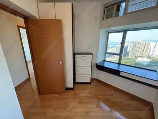 Tung Chung - Coastal Skyline Phase 1 Block 6 02