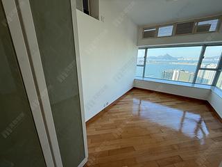 Tung Chung - Coastal Skyline Phase 1 Block 6 06