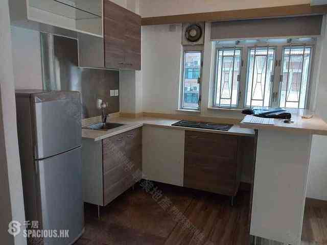 Central - 14, Gage Street 03