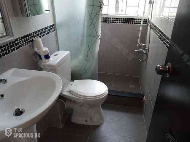 Central - 14, Gage Street 07