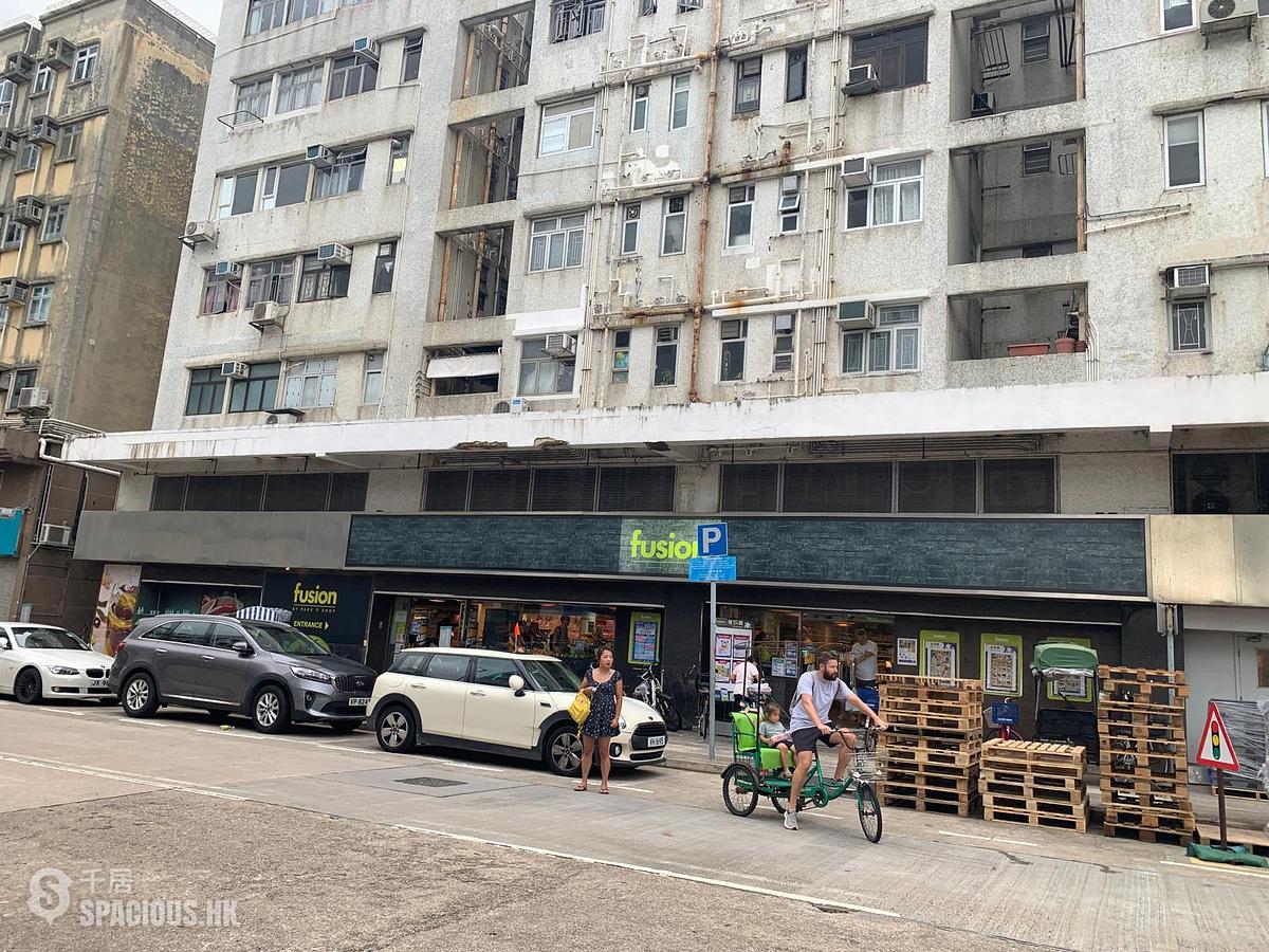 Mui Wo - Mui Wo Building 01