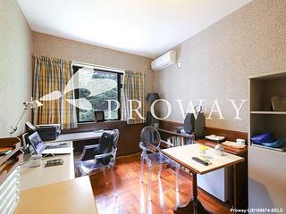 Pok Fu Lam - Baguio Villa Block 44 08