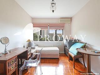 Pok Fu Lam - Baguio Villa Block 44 09
