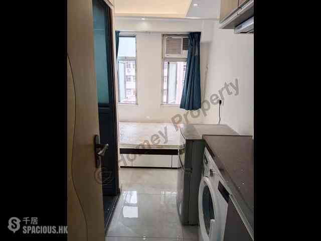 Tsim Sha Tsui - On Luen Building 02