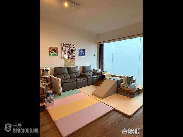 Repulse Bay - Ridge Court Block C-D 06
