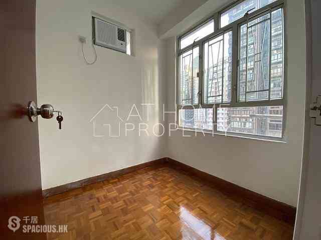 Sai Ying Pun - New Start Building 04