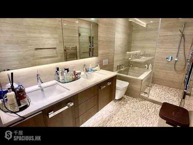 Wong Chuk Hang - Marinella Block 2 09