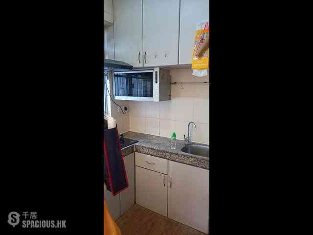 Sham Shui Po - Cheuk Wah House 01