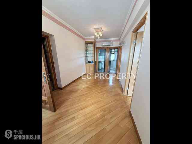 Tai Hang - Kanfield Mansion 03