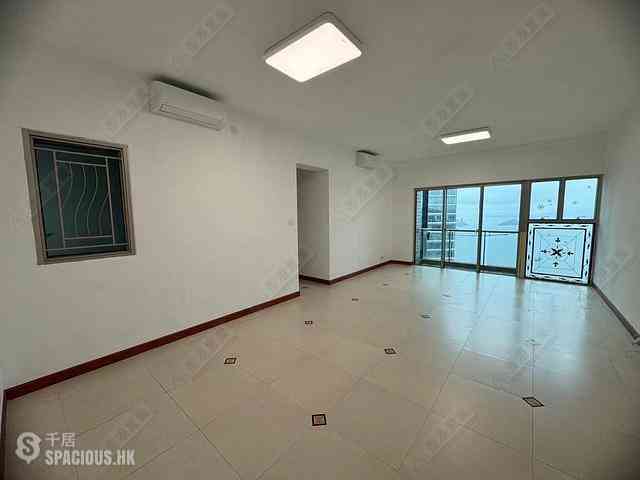 West Kowloon - Sorrento Phase 2 Block 2 01